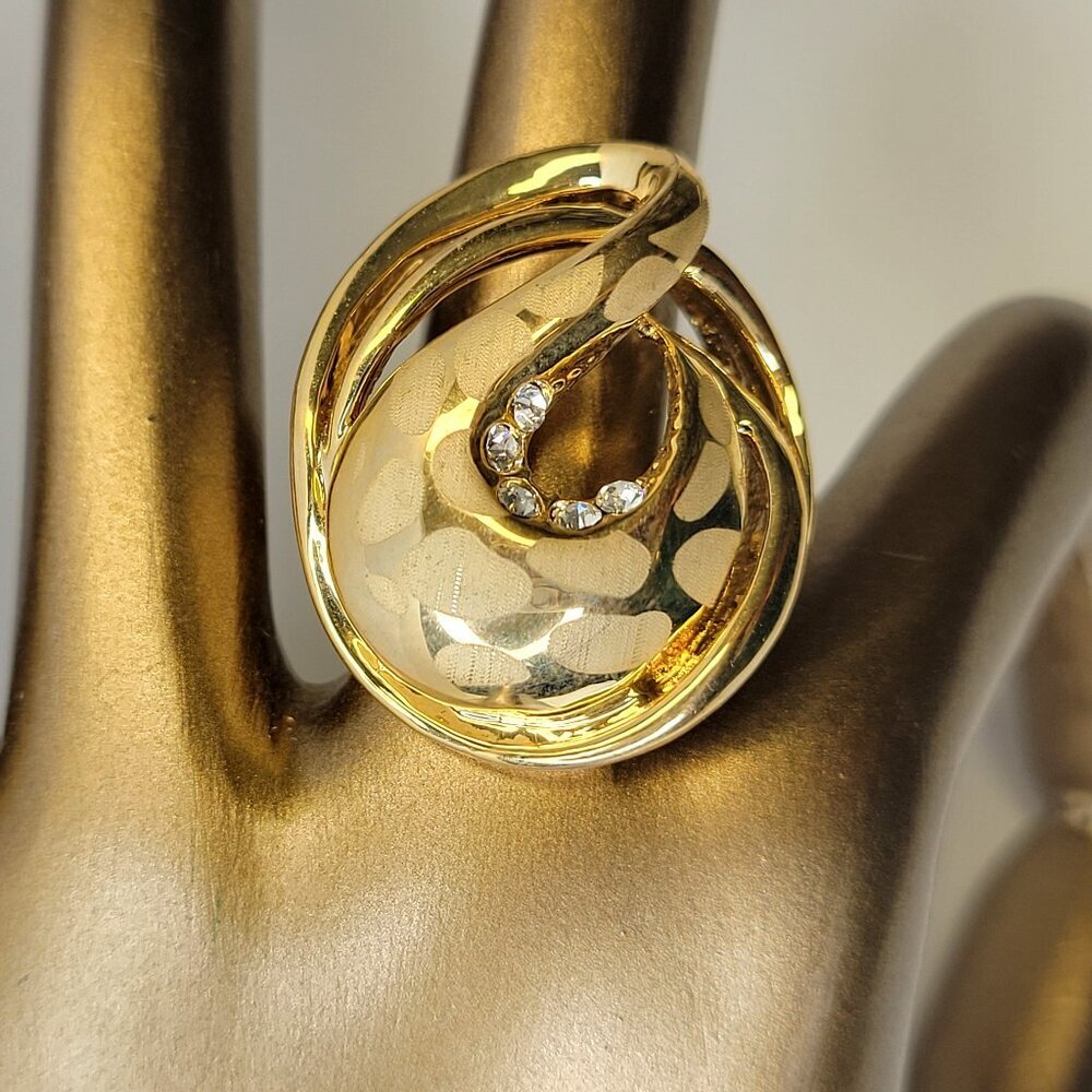Gold and White Swirl Crystal Ring Size 8.5 - 8.75 Fashion Cocktail Ring